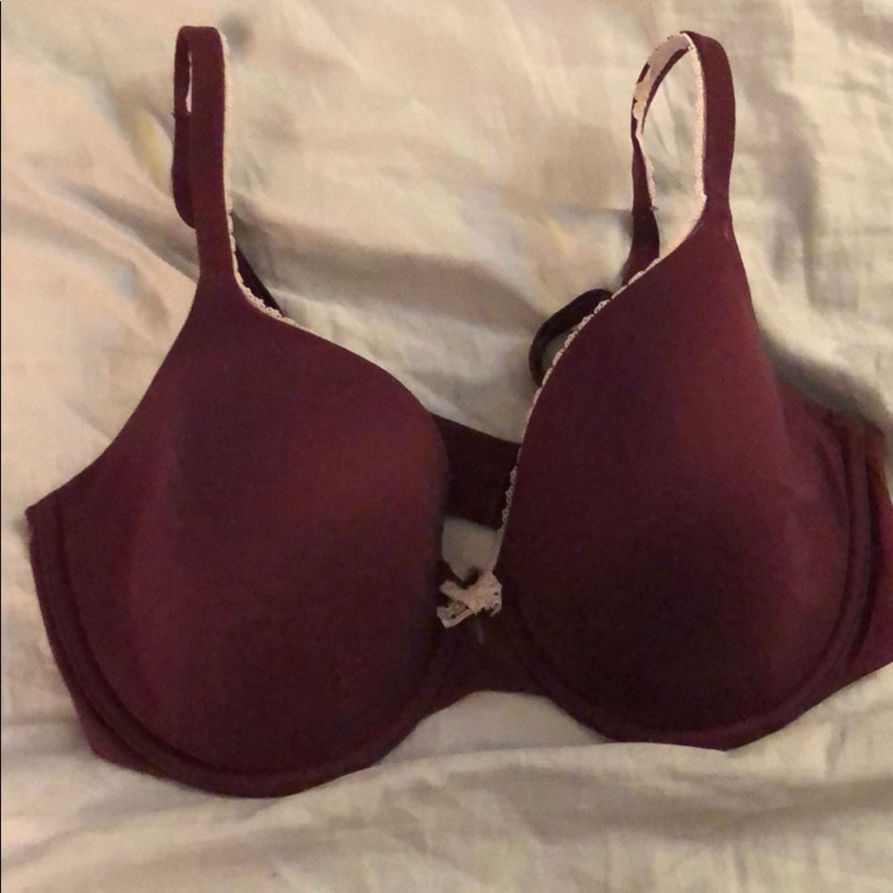 Set of 4 Victoria’s Secret Body by Victoria Bras